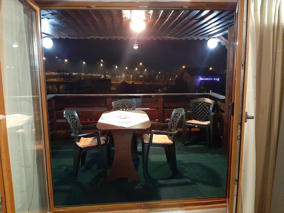 Casa Anemyra Hotell Săcele Eksteriør bilde